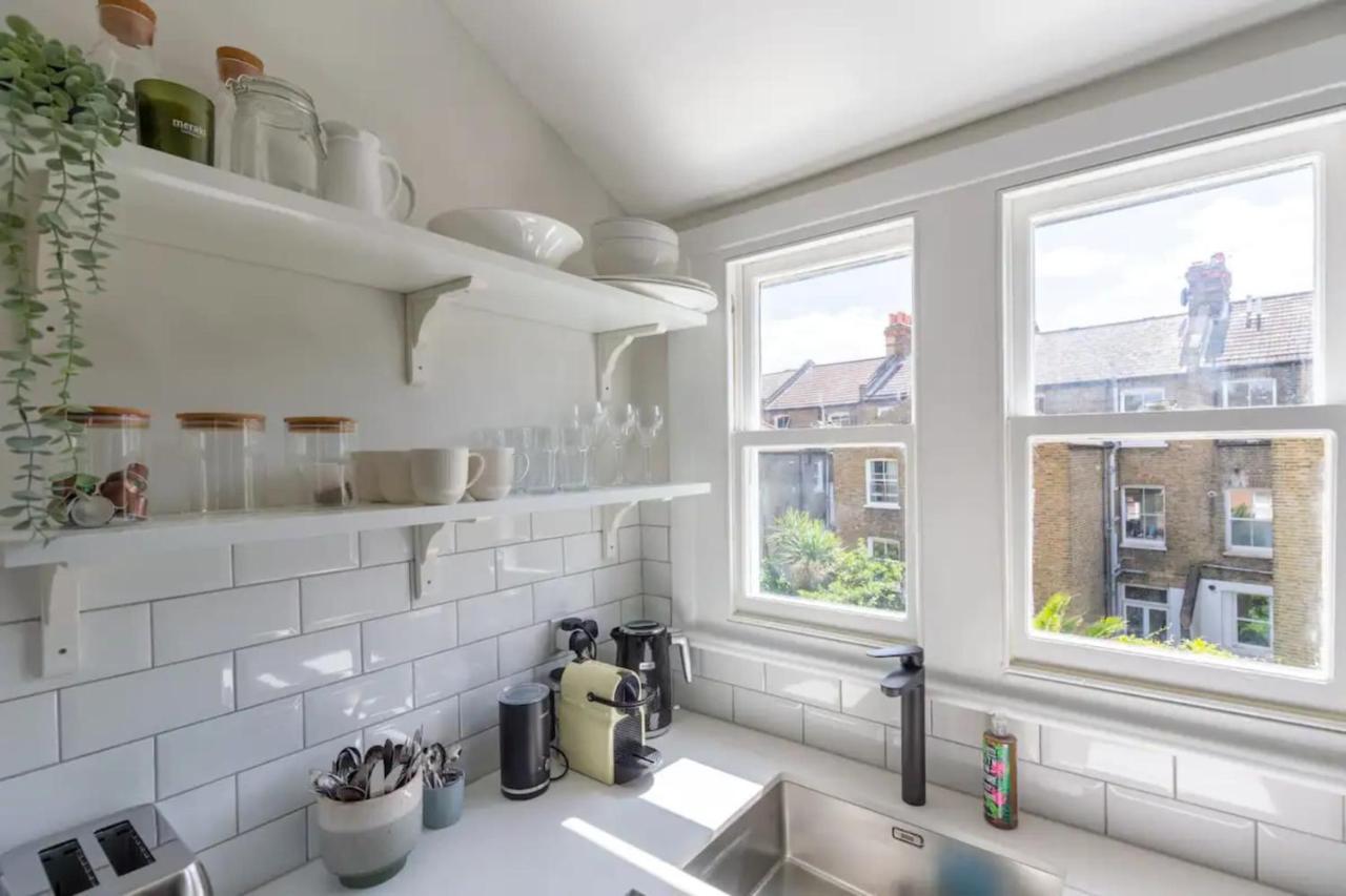 Luxuriously Designed 3 Bedroom Apartment In Clapham London Exterior photo